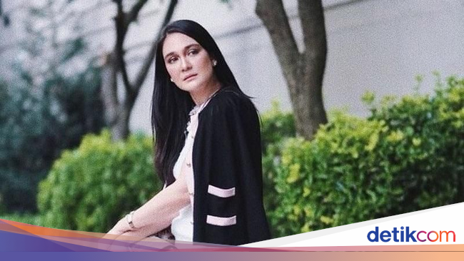 Adu Gaya Luna Maya hingga Andien di New York Fashion Week