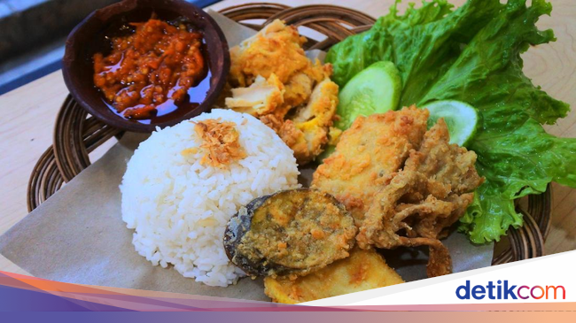  Ayam Geprak Geprek Gurihnya Ayam Geprek Fillet Disiram 