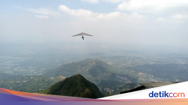 Akhir Pekan, Nikmati Pemandangan Eksotis Gunung Telomoyo Yuk!