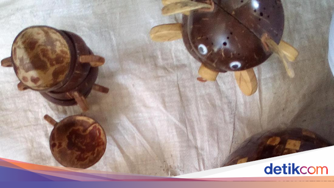  Kerajinan  Limbah Batok  Kelapa  Tembus Pasar Filipina dan 