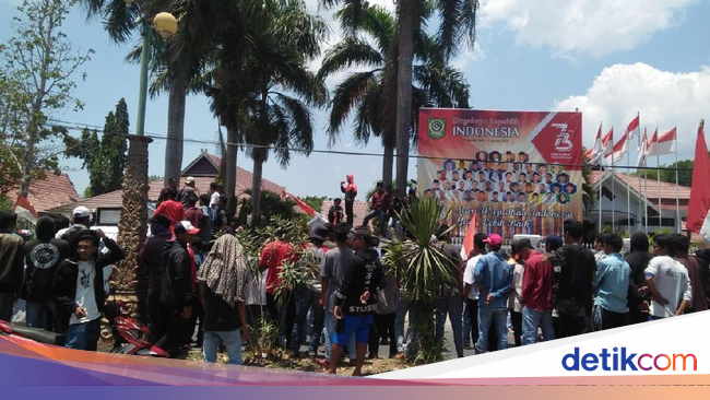 Harga Bawang Merah Anjlok, Petani di Bima Demo hingga Ricuh