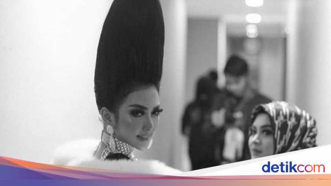 Duh Jambul  Khatulistiwa Syahrini Disebut Seperti Rambut  Kuas