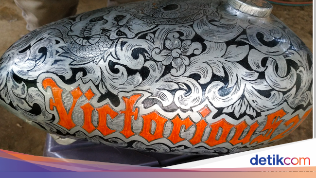 Tangki Keren Diukir Gambar Batik Naga Tangki Keren Diukir Gambar Batik Naga