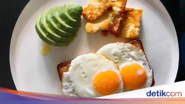 Kreasi Sarapan Telur Ceplok hingga Racikan Mie Instan Unik 