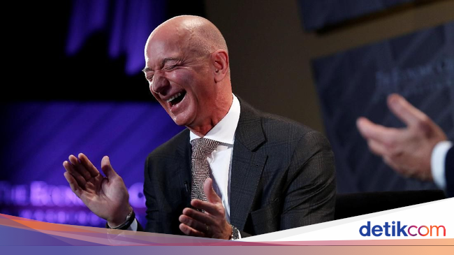 Jeff Bezos Kian Tajir Tahun Ini, Beda dengan Mark Zuckerberg