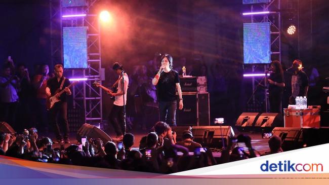 Chord Dan Lirik Bunga Dari Dewa 19