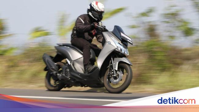 Agar Nggak Jinjit Lagi Saat Bawa Yamaha Lexi