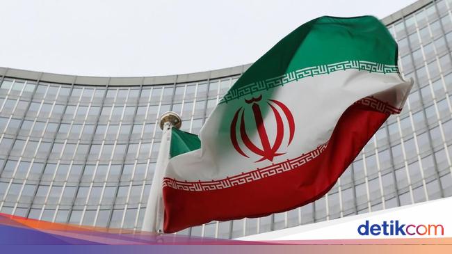 Inflasi Tinggi-Mata Uang Anjlok, Menteri Keuangan Iran Terancam Dimakzulkan