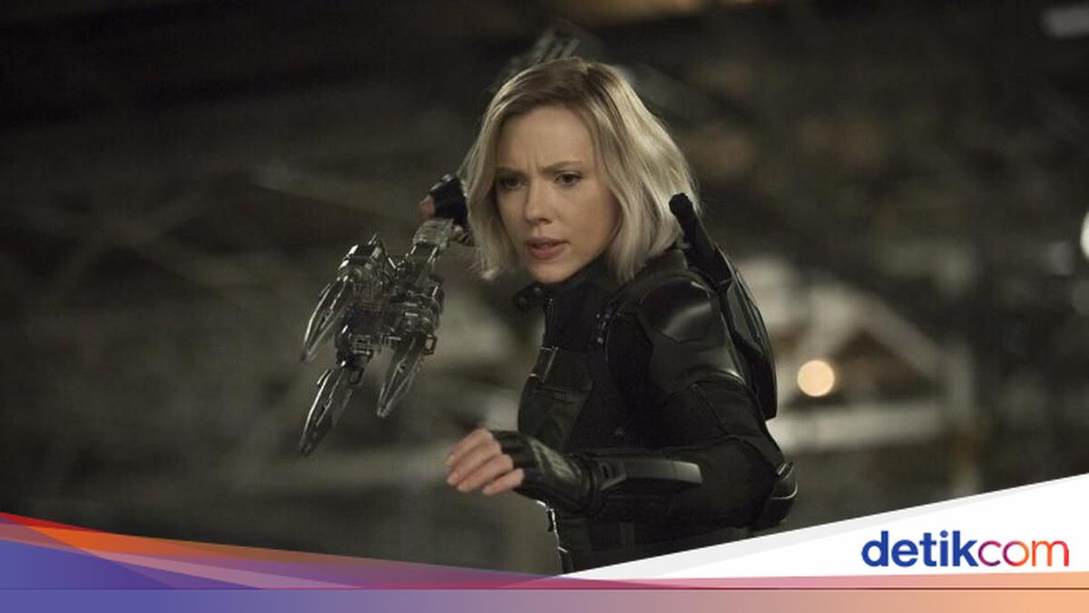 50 yoshdan oshgan jozibali ayollar ishtirokidagi onlayn porno tomosha qiling. Dostning onalari bilan jinsiy aloqa