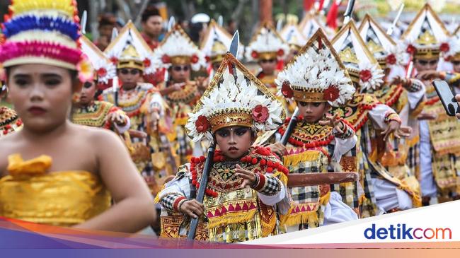 Bali Tak Layak Dikunjungi di 2025, Alarm untuk Pariwisata Berkelanjutan