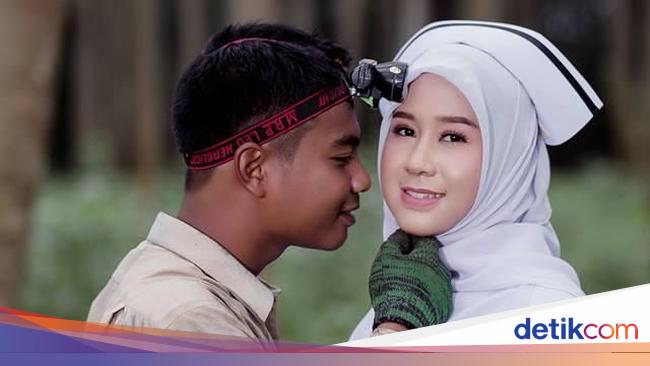 Cinta Tak Pandang Status Prewedding Perawat Cantik Dan Penyadap Karet Viral