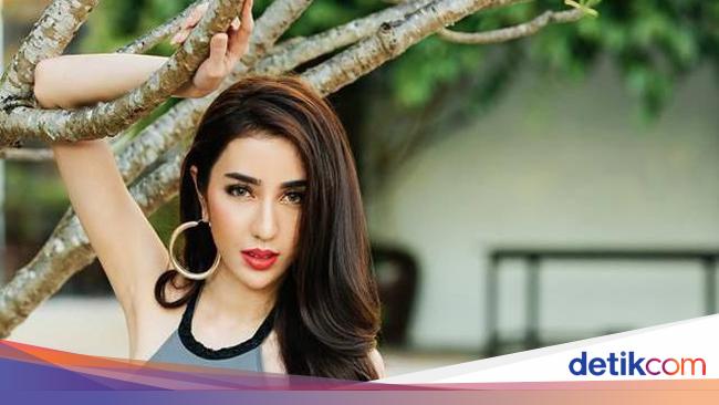 10 Model Baju Renang Wanita Ala Artis Indonesia Bikini
