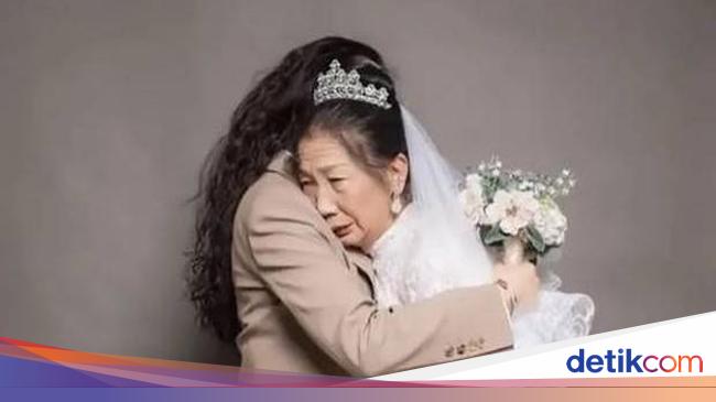 Bikin Foto Pernikahan dengan Ibu Kisah Haru Wanita Pakai 