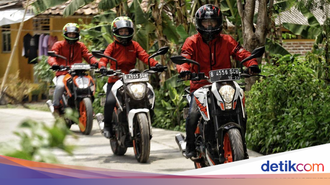 Respons Warga Rengasdengklok Lihat Motor Eropa