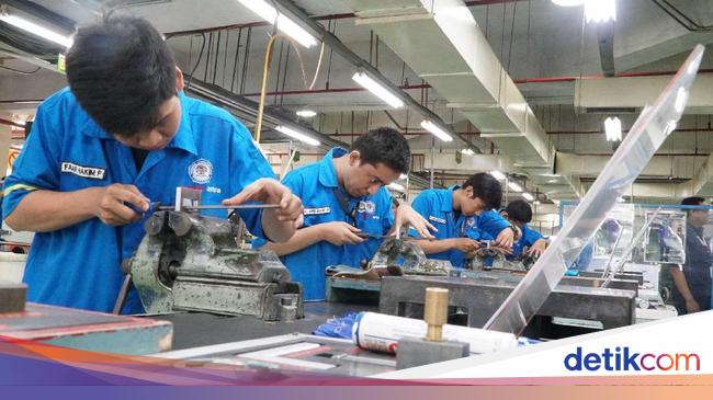 Nilai Tambah Manufaktur RI Masuk 12 Besar Dunia, Unggul dari Vietnam-Thailand
