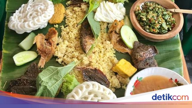 Seru Seruan Ngariung Makan Nasi Liwet Di 5 Tempat Ini