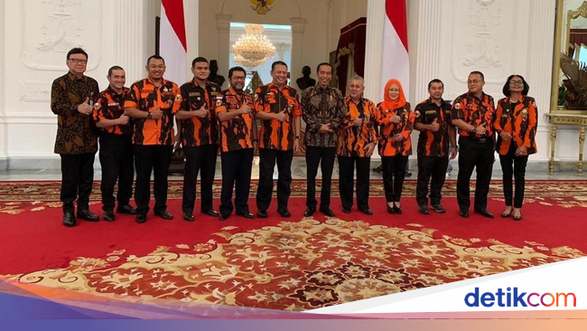 Bahas Piplres, Bamsoet Bawa Pemuda Pancasila Temui Jokowi