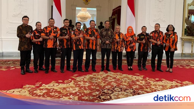 Bahas Piplres, Bamsoet Bawa Pemuda Pancasila Temui Jokowi Bahas Piplres, Bamsoet Bawa Pemuda Pancasila Temui Jokowi