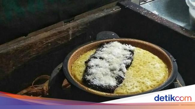 Ini Dia Tampilan Martabak Isi Ketan Hitam yang Jadi 