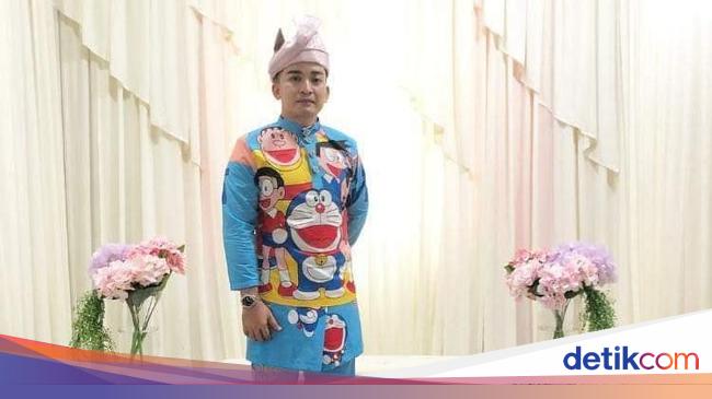 Viral Pria Menikah Pakai Baju Doraemon Tapi Tak Ada Viral Pria Menikah Pakai Baju Doraemon Tapi Tak Ada