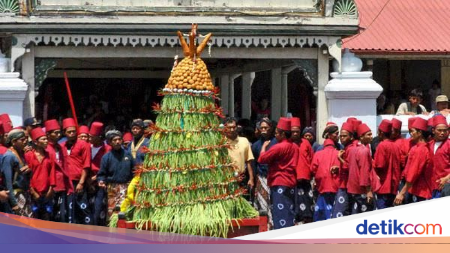Ini 5 Makanan Tradisional yang Selalu Disajikan Saat Ini 5 Makanan Tradisional yang Selalu Disajikan Saat