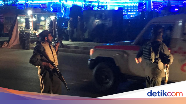 50 Orang Tewas Akibat Bom Bunuh Diri di Afghanistan 50 Orang Tewas Akibat Bom Bunuh Diri di Afghanistan