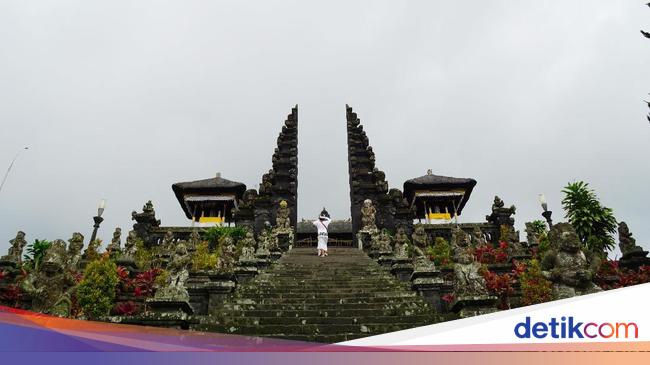 Pura Besakih Sejarah hingga Harga Tiket Masuknya Pura Besakih Sejarah hingga Harga Tiket Masuknya