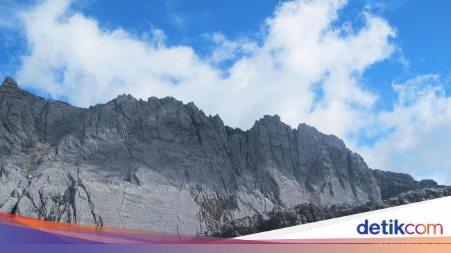 7 Gunung Tertinggi di Indonesia yang Berjuluk 'The Seven Summits'