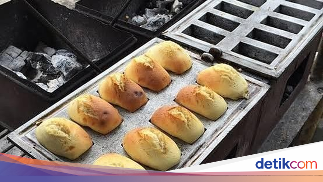 Murah Meriah Jajan Kue  Balok  Enak di Bandung