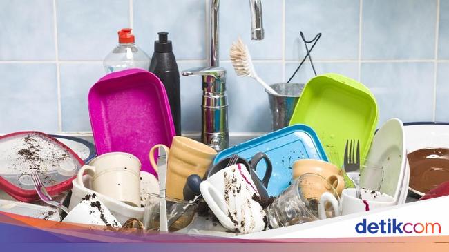 Ini 5 Trik Bersihkan Wastafel  Dapur  dengan Noda Membandel