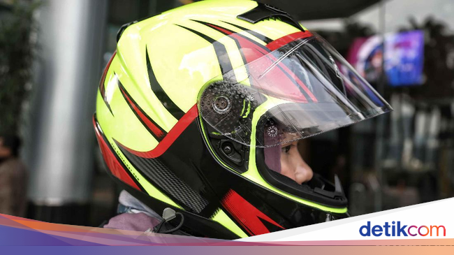 Helm Buatan Bandung, Cukup Nyaman di Kepala