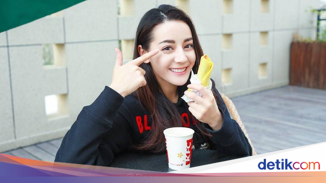 Gaya Kulineran Dilraba Dilmurat Artis Cantik Terpopuler 