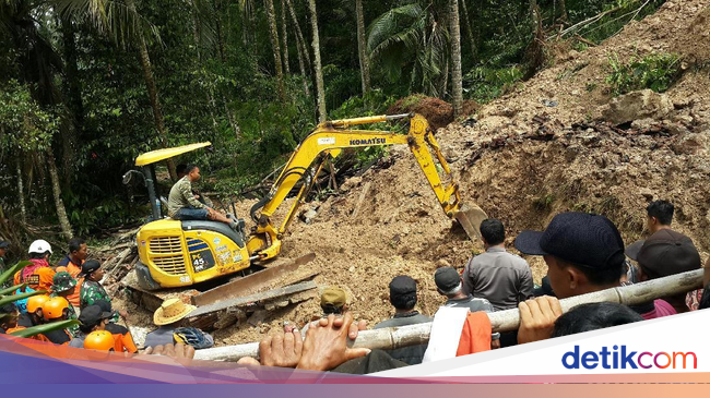 Pasca Longsor dan Banjir BPBD Pacitan akan Pasang Rambu Pasca Longsor dan Banjir BPBD Pacitan akan Pasang Rambu