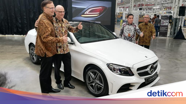  Sedan  Mewah  Mercy  C Class Made in Bogor