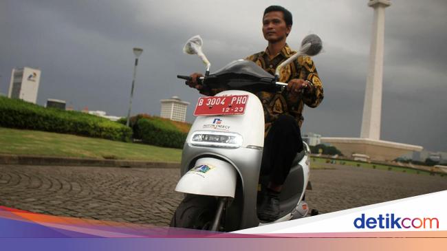 Kendaraan Listrik Selis Tidak Perlu Gunakan Sim Dan Stnk
