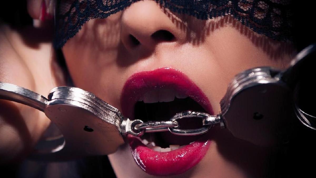 Yubkalar ostidagi vaginalarning fotosuratlari