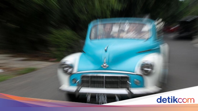  Mobil  Jadul Ini Ada Penghuninya 