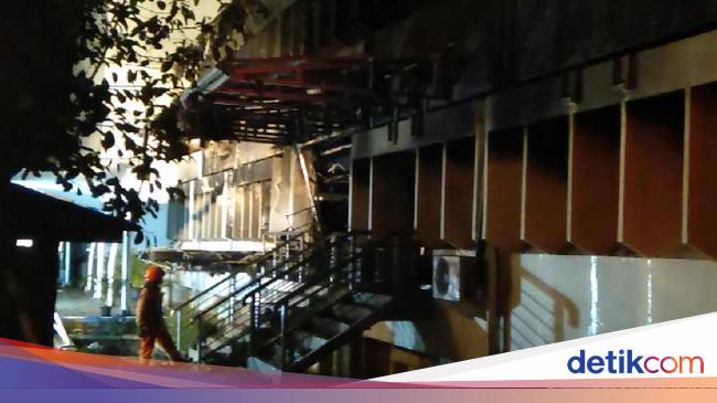 Gedung Itb Yang Terbakar Sekolah Arsitektur