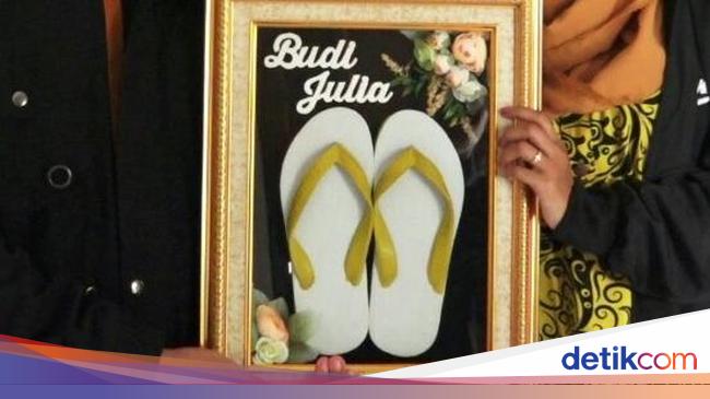 Saat Sandal Jepit Jadi Mahar Pernikahan Di Kebumen