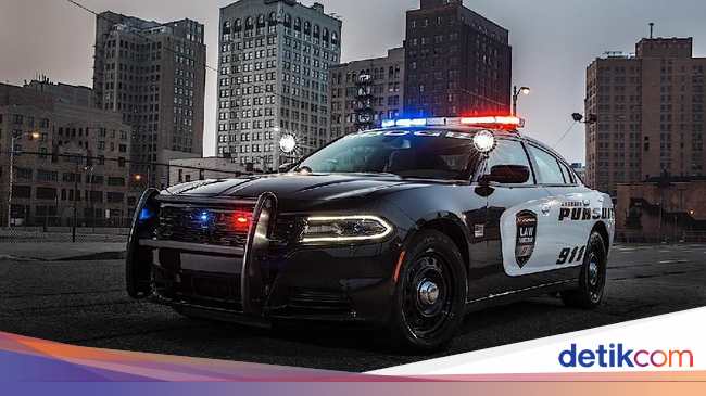  Di Amerika Modifikasi ala Mobil Polisi Ditangkap
