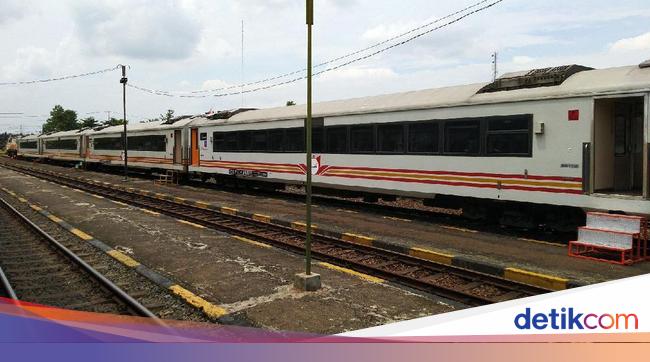 5 7 Juta Orang Naik Kereta Api Saat Libur Natal Dan Tahun Baru 2019