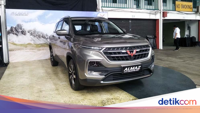 Disempurnakan Ini Fitur Wuling  Almaz 