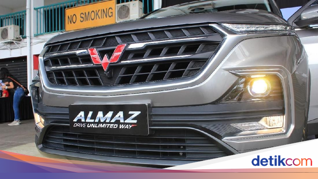  Wuling  Punya SUV Almaz  Ini Kata Toyota