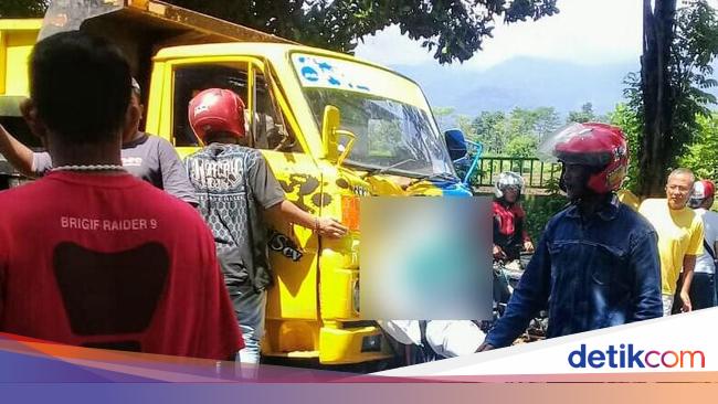 Biker Di Bondowoso Tewas Tergencet Usai Tabrak Truk