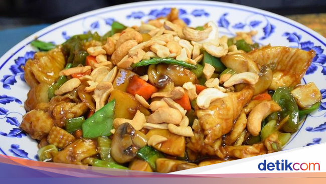 Di 5 Tempat Makan Ini Bisa Kumpul Sambil Makan Masakan 