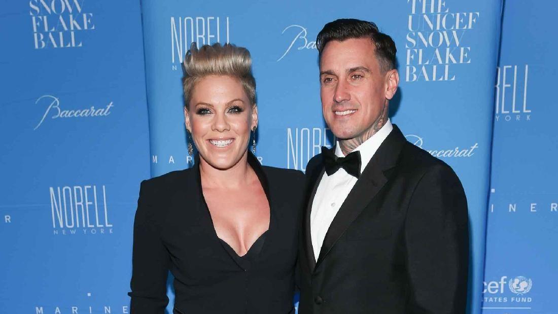 Pink Dan Carey Hart Hampir Cerai Jelang Perayaan 18 Tahun Pernikahan