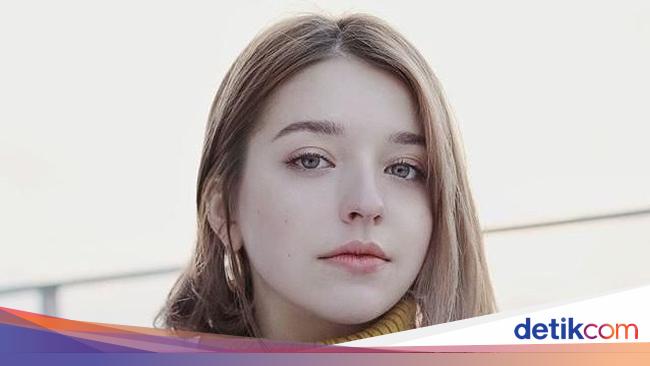 Viral Disebut Bidadari Rusia, Model Cantik Ini Bikin Pria Auto Jatuh Cinta