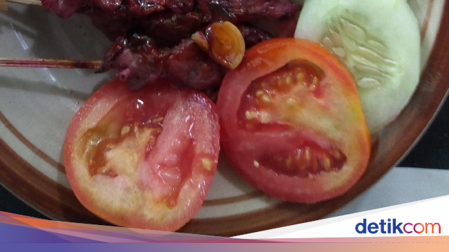 Sambut Imlek Ada Sate  Entok Bumbu Buah  Naga Merah di 