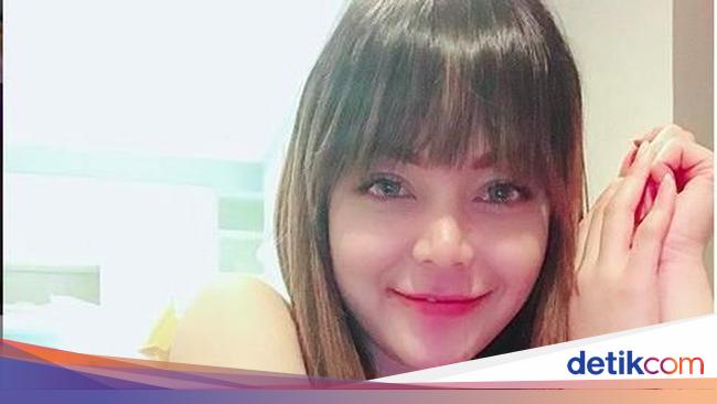 Bayaran Avriellia Shaqqila Jadi Foto Model Bikin Feni Rose Melongo!