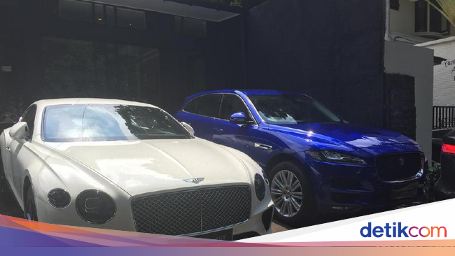 Crazy Rich Indonesian Borong Mobil Mewah Inggris 